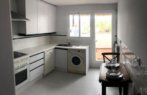 Puerto Banus, Superior 3BR Penthouse in Marbella - Photo 25