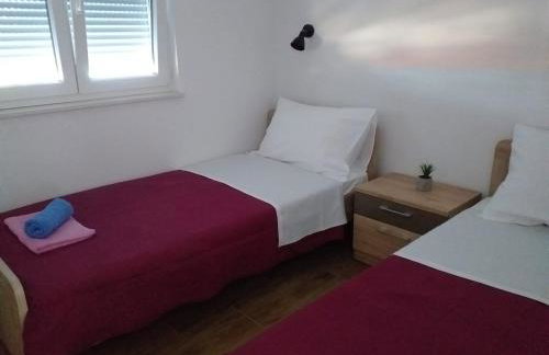 Apartmani Petra - Photo 26