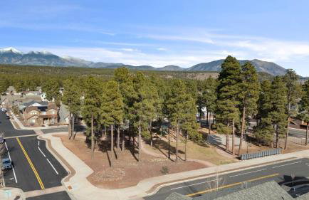 NEW! 5BR Family Retreat with Game Room, AC, Near Downtown Flagstaff & NAU - Foto 25