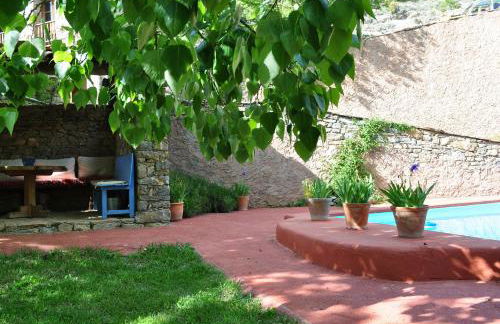 La Pegatera Masia rodeada de bosque ideal para desconectar - Photo 50