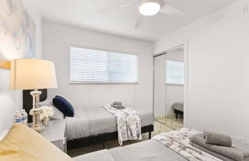 3BR Home Ideal for Work Trips, Family & Long Stays - Foto 13