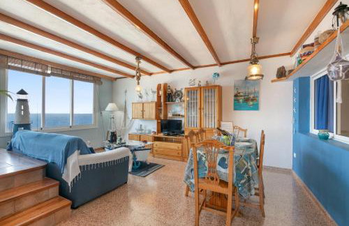 Seaside House With Heated Pool - Photo 28