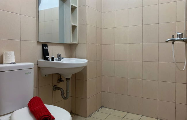 Warm And Cozy 2Br At Tifolia Apartment - Foto 15