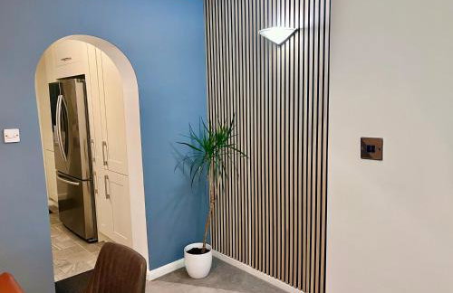 Chessington Blue with parking - Photo 2