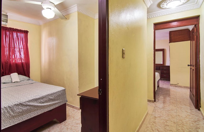 Spacious 2-bedroom Apartment With Private Terrace Near SDQ Airport Fast Wi-f - Foto 2