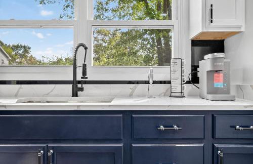 Greenway Getaway-Private Huge outdoor fun, Game,Navy - Foto 16