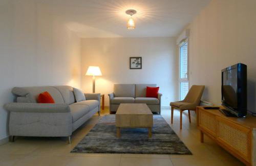 Appartement spacieux avec rooftop et garages privés à 3 min de la gare d'Épernon - FR-1-581-129 - Foto 3