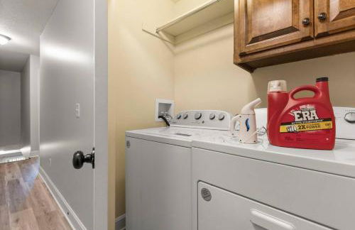 Home Away from Home 2 Close to KCI Airport, Weston - Foto 39