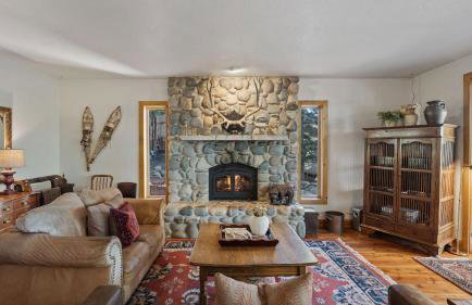 Ellis Peak by Avantstay Beautiful Mckinney Cabin w/ Filtered Lake Views - Foto 8