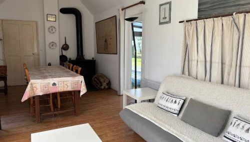 Maison de campagne lumineuse spacieuse dans impasse au calme a proximité d'un chateau deux vérandas grand jardin cabane pour vélos, pres Port en Bessin et Bayeux, proche plages du débarquement - Foto 5