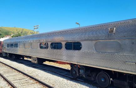 Piscina, jardim, área gourmet e vista arborizada - Foto 58