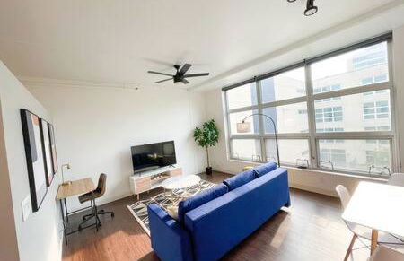 1 BR Loft Near Central West End Walk to BJC - Foto 1