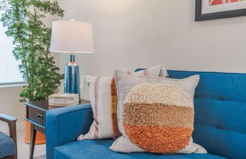 Urban Oasis - Just Remodeled - Photo 13