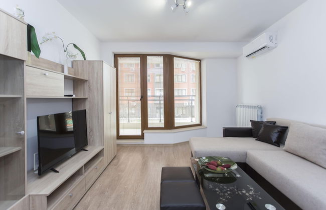 Modern 1bdr Apartment Near Center - Free Parking - Foto 15