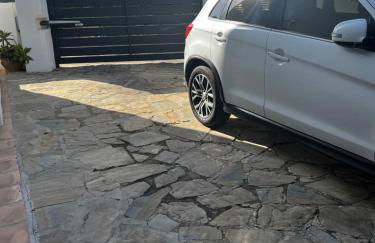 Nice villa with a garden - Photo 17