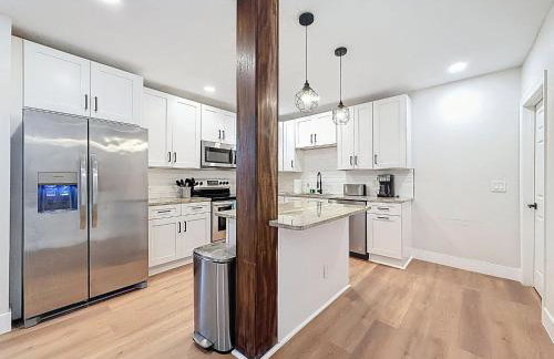 Newly Renovated | Minutes to Riverwalk & Beaches | Tampa Heights - Foto 33