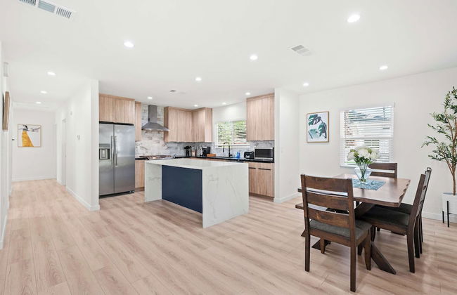 Not Affected by the Fire/spacious Modern Retreat w Luxury Amenities & Style - Foto 52