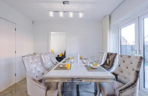 Hasting's House by YourStays - 3 Bedroom House in Stoke-on-Trent - Foto 18