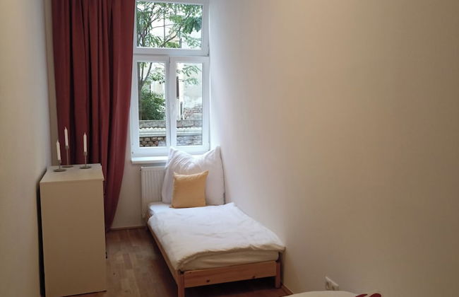 170sqm With Private Garden, 9 Bedrooms, 2 Kitchens - Foto 4