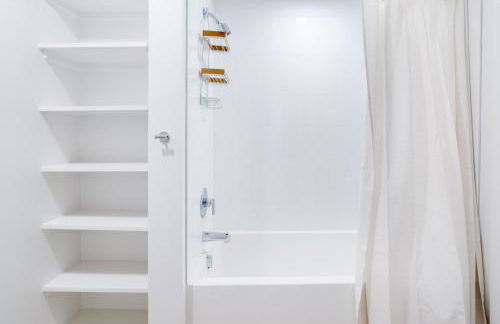 Oakland Studio w AC WD Gym Coworking nr BART SFO-525 - Photo 12