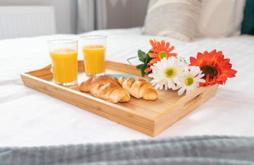 Stylish 4 bed - Contractor Stays, Wi-fi, Plenty of Parking - Foto 24