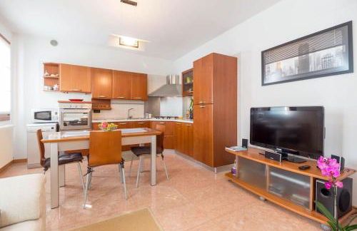Elegant apartment and free car parking - Quite area - Foto 1