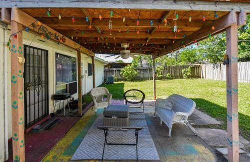 10 Minutes from IAH and Mall, Newly Rehabbed - Foto 67