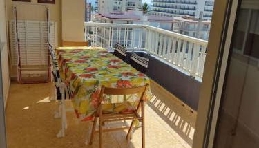Amplio apartamento con piscina y a 50m del mar - Foto 2