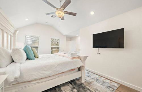 Bayfront Home with Private Pool, Pier, and Firepit - Foto 56