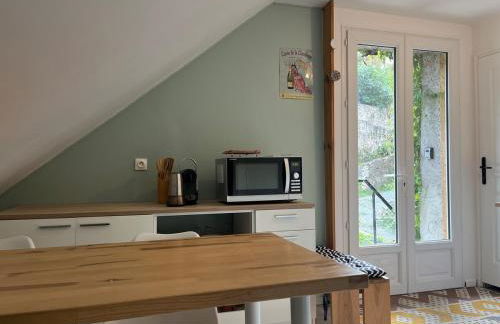 Appartement dans maison avec jardin privatif - Photo 6