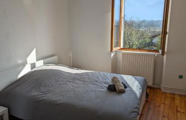 Appart 65m2 avec 2 chambres dans ferme rénovée - Parking gratuit - Grande vue montagnes - Foto 1