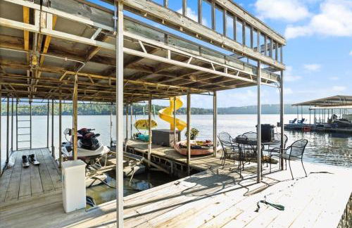 The Linn Creek Lodge Family Home with Private Dock - Foto 50