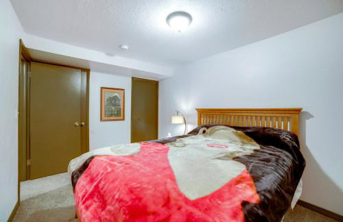 Mtn-View Oasis with Pool Access in Garden Valley - Foto 19