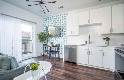 Luxe 1BR w Balcony in Downtown 542Blvd - Foto 15