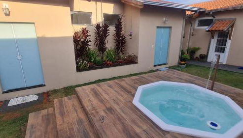 Casa c/ quartos separados + churrasqueira ampla. - Foto 2