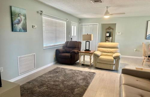 Lake June Canal Access Retreat - Foto 22