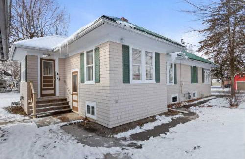 Downtown Gillett Bungalow, Fireplace, 3B, Historic - Foto 17
