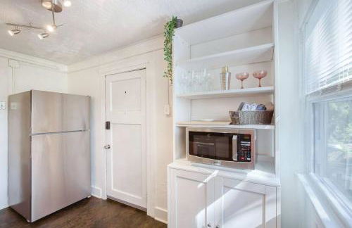 Historic 1Bdrm - Parking - Walk to Restaurants & Westport! - Photo 19