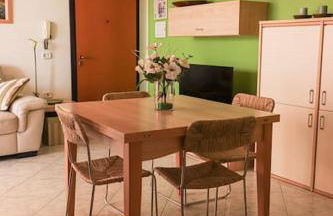 La casa di Lavy - private parking + wifi - Foto 8