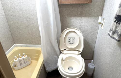 Cozy Vegas Bunkhouse RV - Foto 23