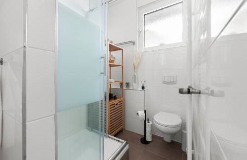 Stay COZY - TOP LAGE - Kingsize Betten - Parkplatz - Balkon - Netflix - Foto 7