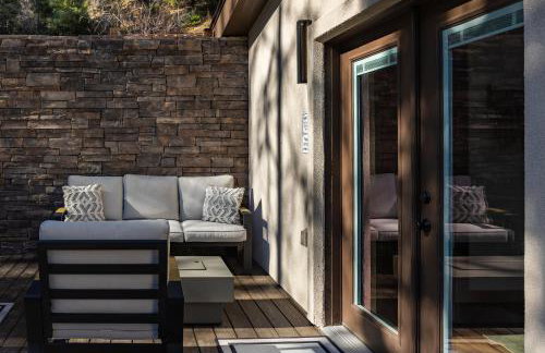 Mountain Cabin with Hot Tub, Scenic Views, Fire Pit, by Forest & Peak Retreats - Foto 39