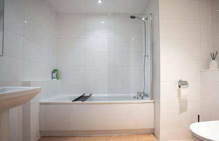 Modern 1BR - Parking Included -Sleeps 6 - Foto 9