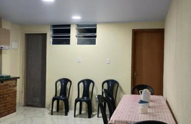 Casa quatro com cozinha americana e quintal compartilhado - Foto 6