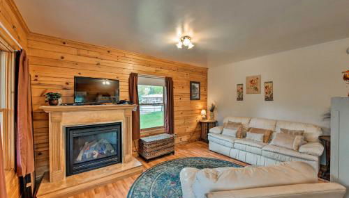 Cozy Colorado Cabin with Deck, Grill and River Access! - Foto 3