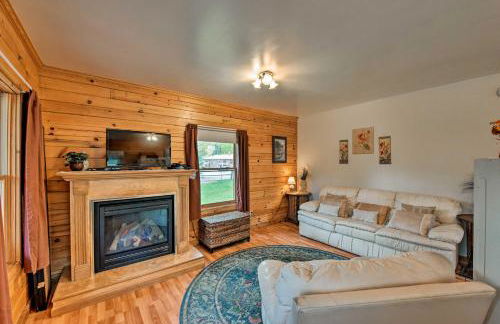 Cozy Colorado Cabin with Deck, Grill and River Access! - Foto 3