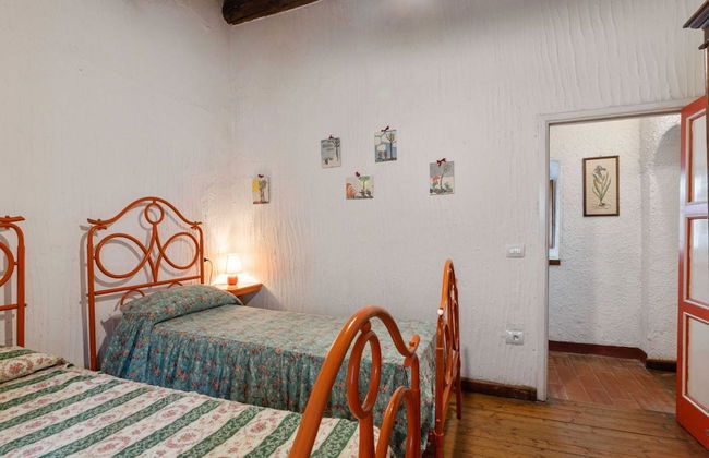 Idyllic Retreat in Tuscany - Photo 8