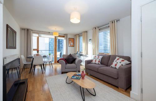 Cosy, modern high rise with views! 2 bedroom - Foto 24