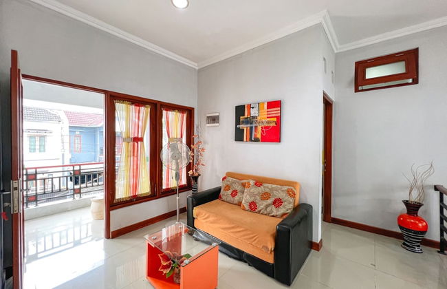Homestay Jogja dekat Ambarukmo by Simply Homy - Foto 13