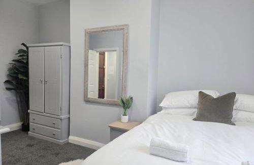 Fantastic 1bed Flat, Central Location with Parking - Foto 8